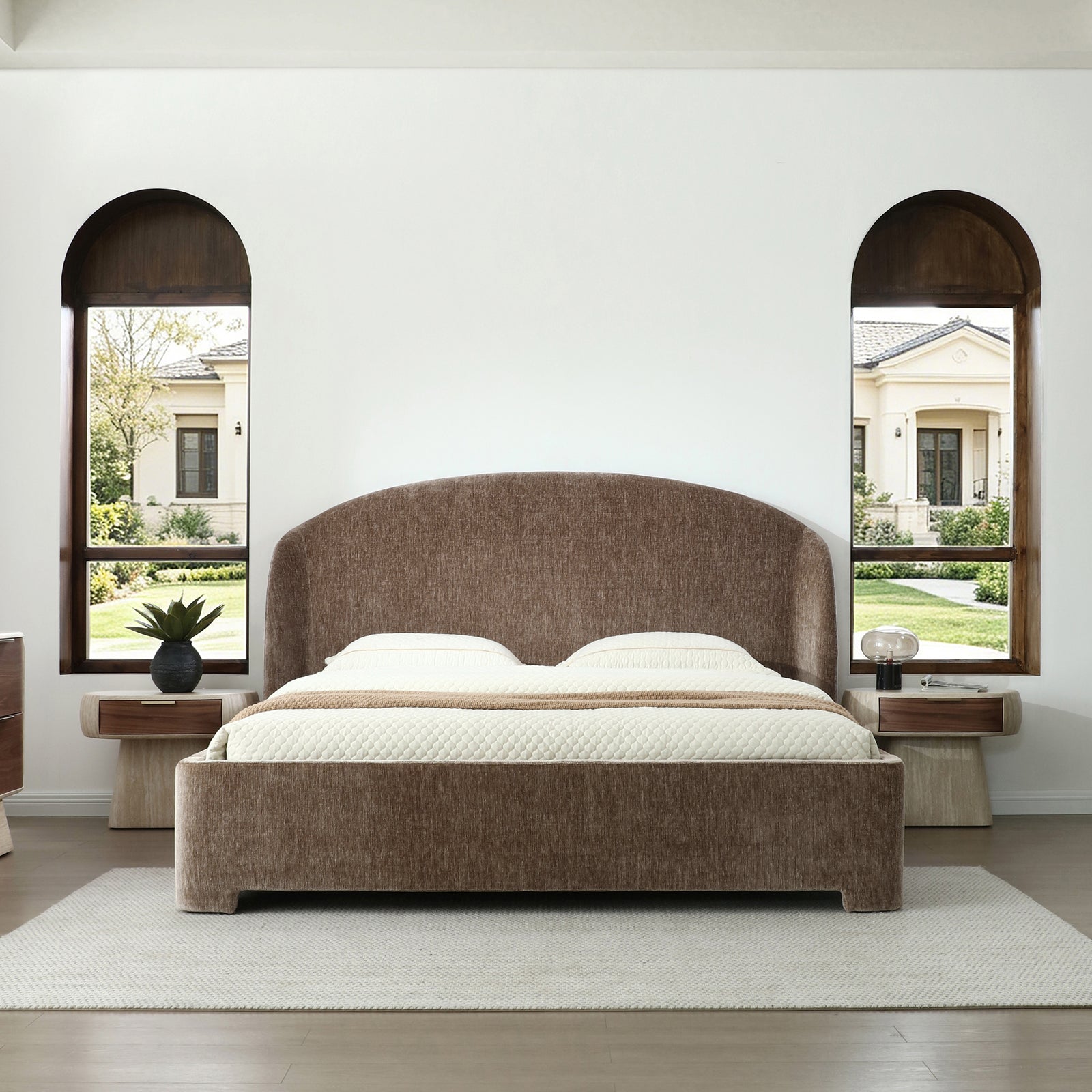 Avorelle Arched Upholstered Platform Bed