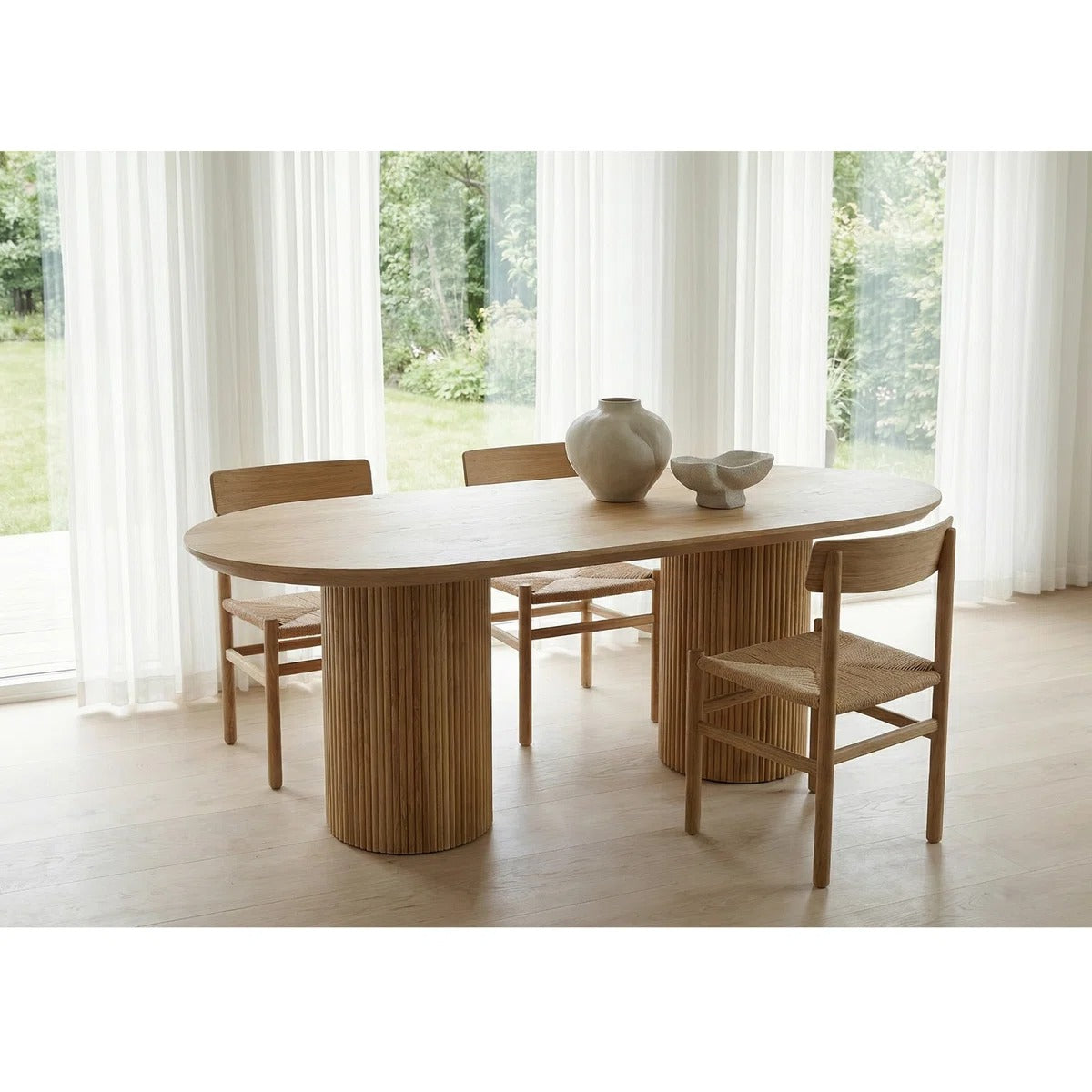 78-inch Solid Oak Veneer Dining Table For 8 With Rounded Edges & Grooved Solid Wood Legs
