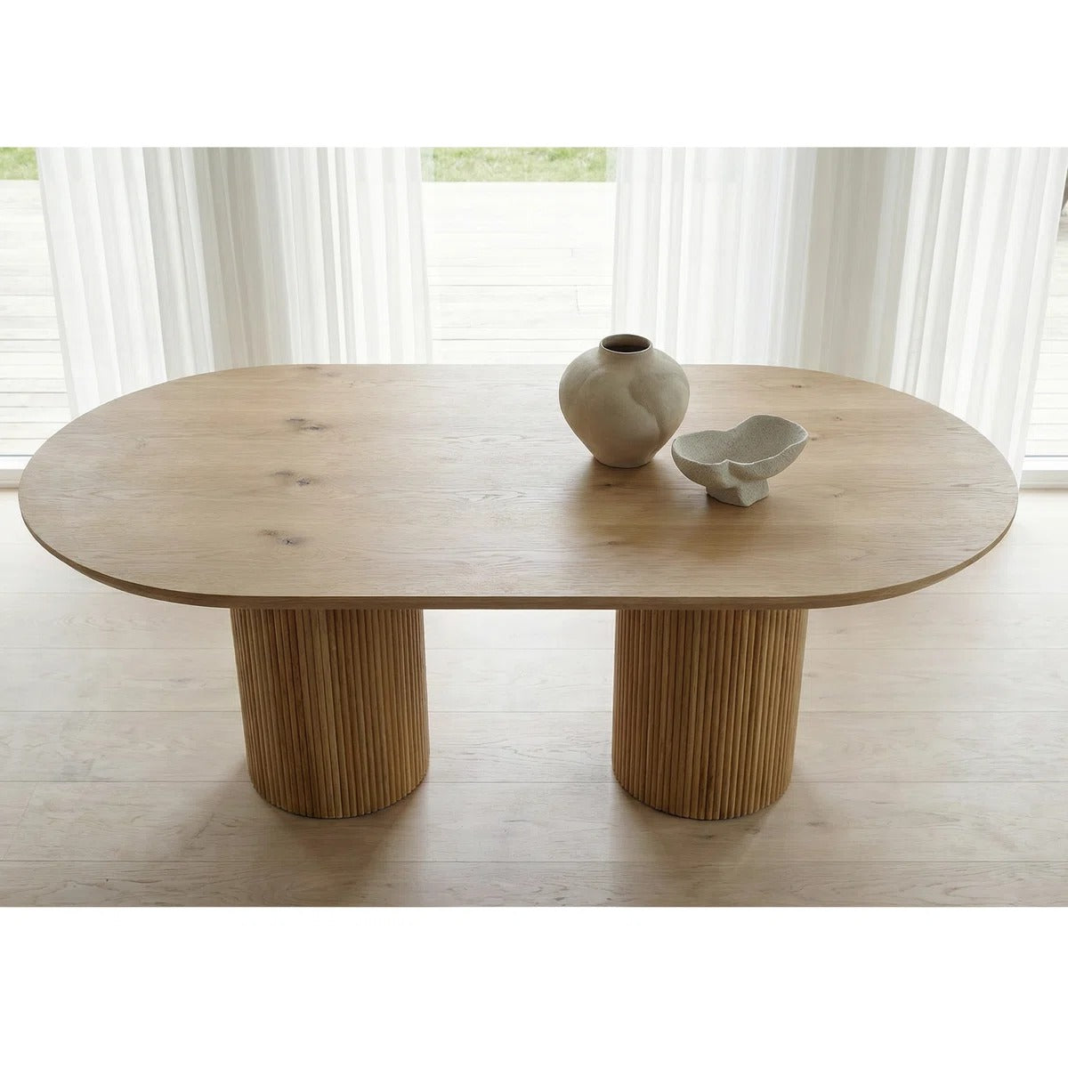 78-inch Solid Oak Veneer Dining Table For 8 With Rounded Edges & Grooved Solid Wood Legs