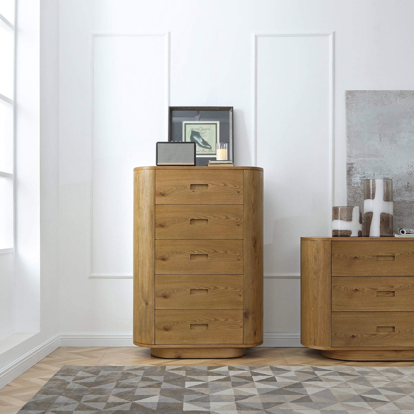 Avera Oak 5-Drawer Tall Chest